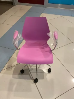 Sedia modello Maui di Kartell a prezzo riservato