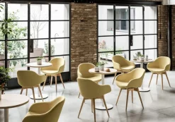 Sedia modello Sonny tessuto poltroncina di Midj