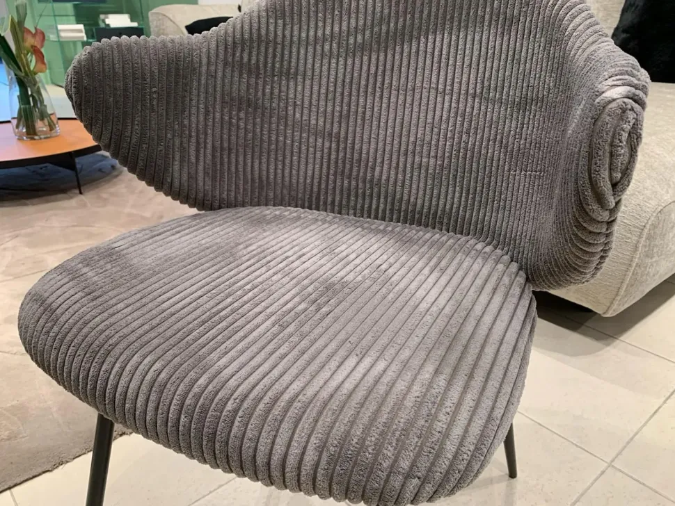 Sedia modello Suanne di Collezione esclusiva: contatta il venditore per scoprire il prezzo