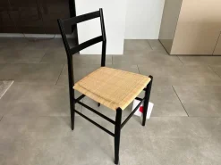 Sedia modello Superleggera di Cassina a prezzo riservato