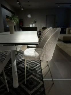 Sedia modello Tuka mid  con schienale alto di Connubia