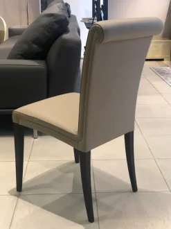 Sedia modello Vittoria senza braccioli di Poltrona frau