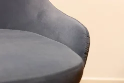 Sedia N. 4 sedie in velluto blu  Artigianale con un ribasso vantaggioso