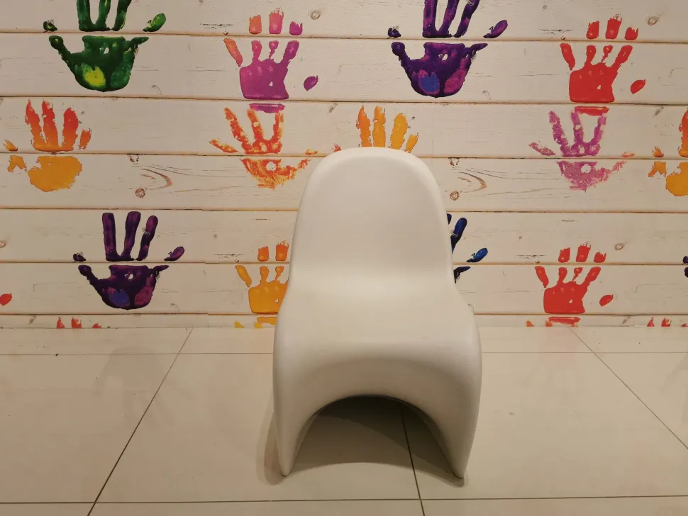 Sedia Panton junior bianca Vitra SCONTATA a PREZZI OUTLET