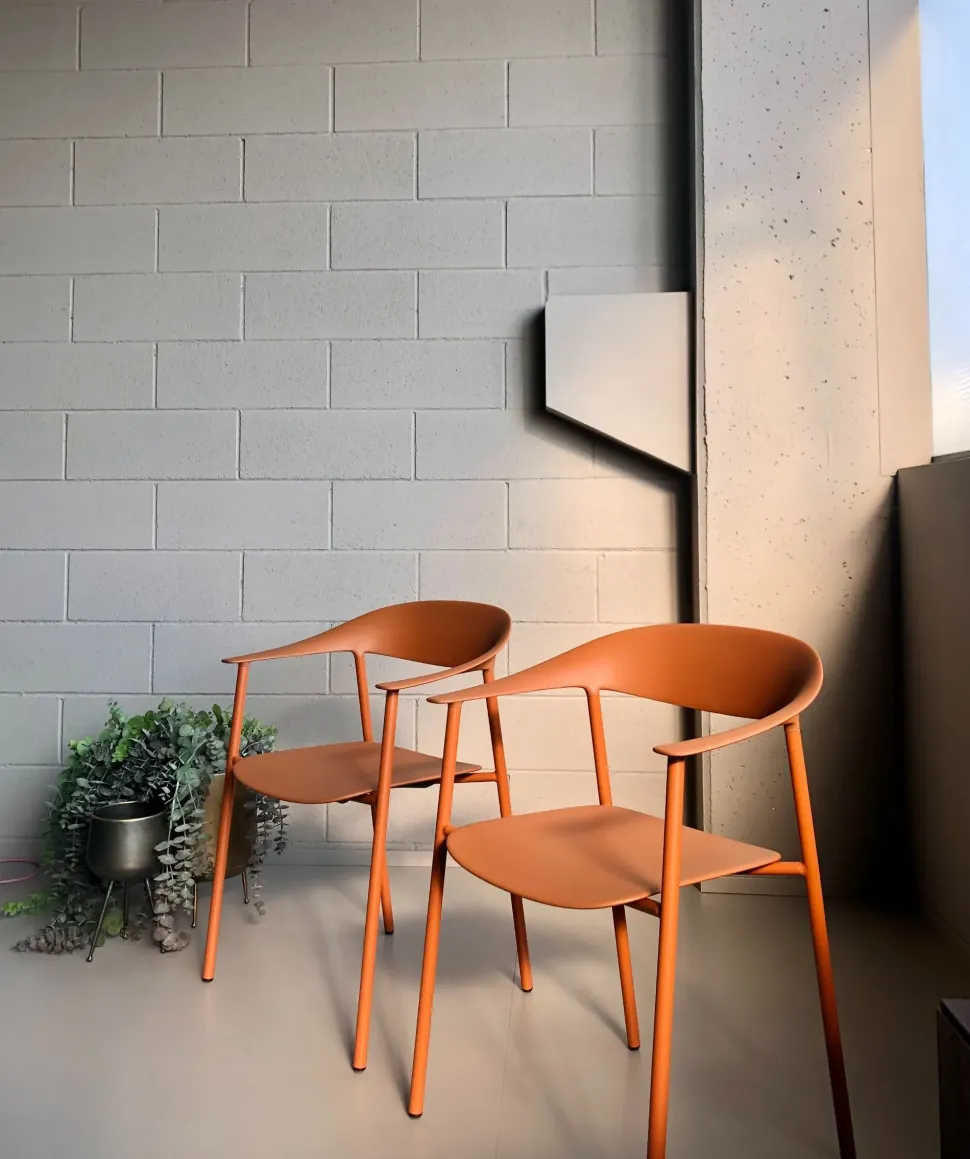 Sedia poltroncina Arum di Inclass a prezzo Outlet