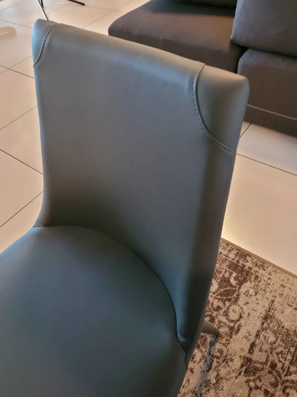 Sedia senza braccioli Aperol di Ozzio a prezzo Outlet