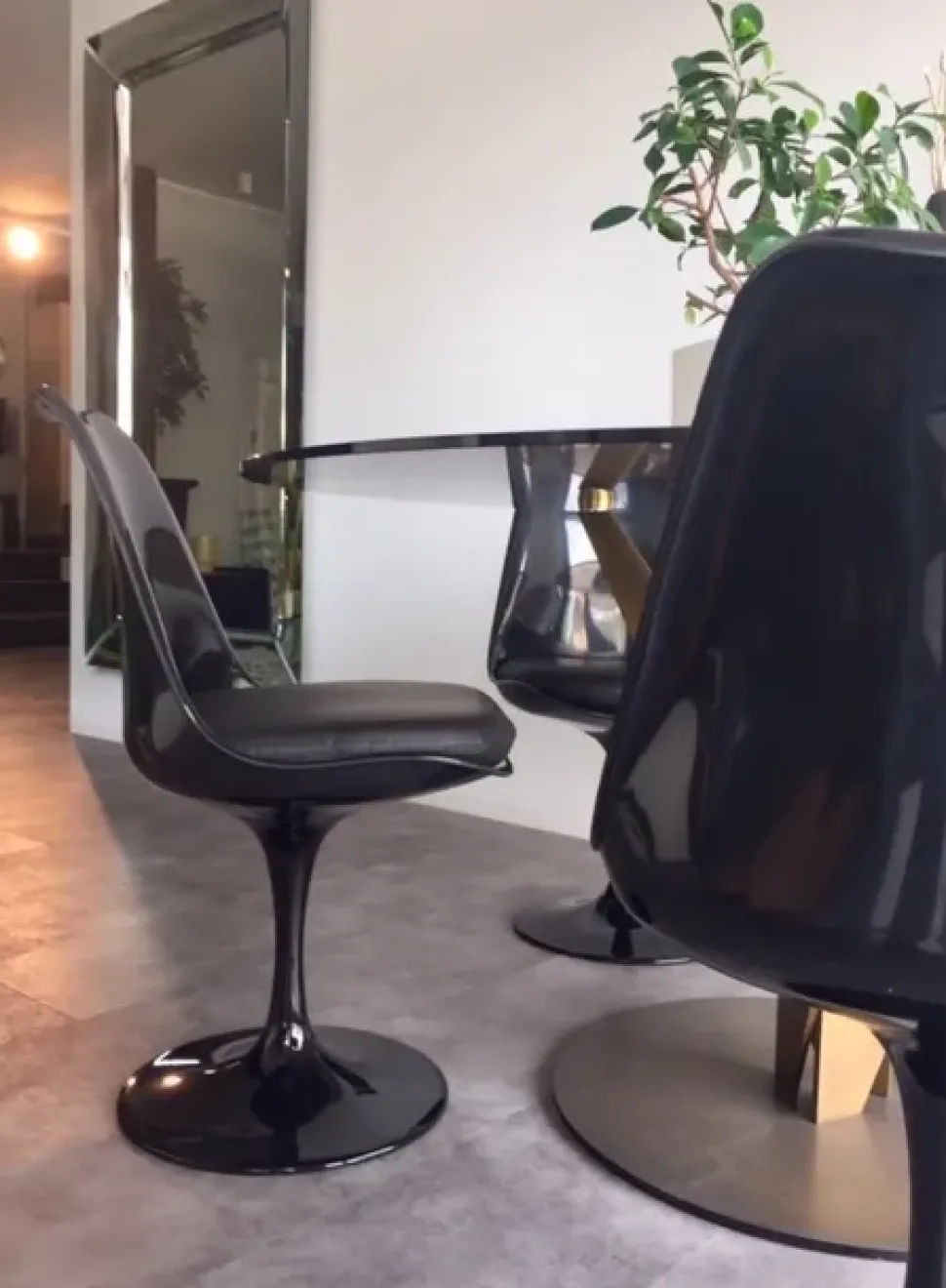 Sedia senza braccioli Art.6129 tulip Esprit nouveau a prezzo ribassato