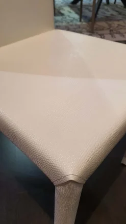 Sedia senza braccioli Inn snake di Ozzio a prezzo scontato