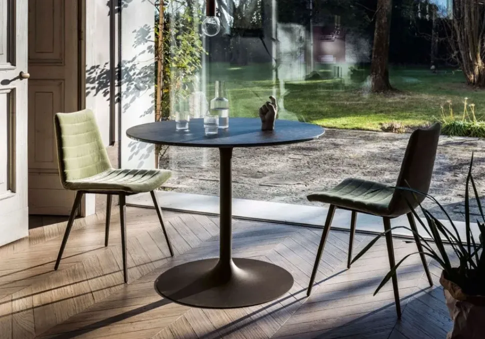 Sedia senza braccioli modello Cover a prezzo riservato