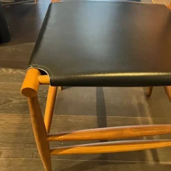 Sedia senza braccioli modello Pelleossa a prezzo riservato