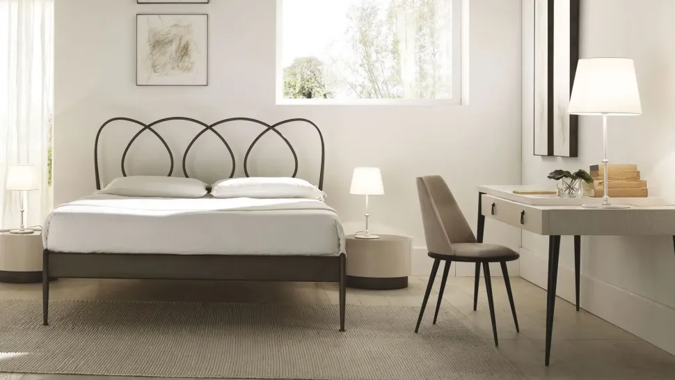 Sedia senza braccioli modello Aurora a prezzo riservato