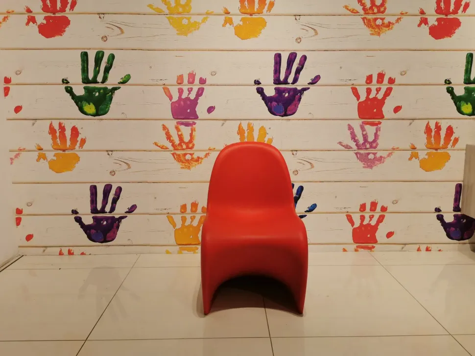 Sedia senza braccioli Panton junior rossa Vitra in Offerta Outlet