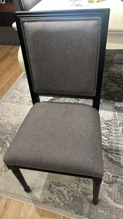 Sedia senza braccioli Sedia classica  di Dialma brown a prezzo Outlet