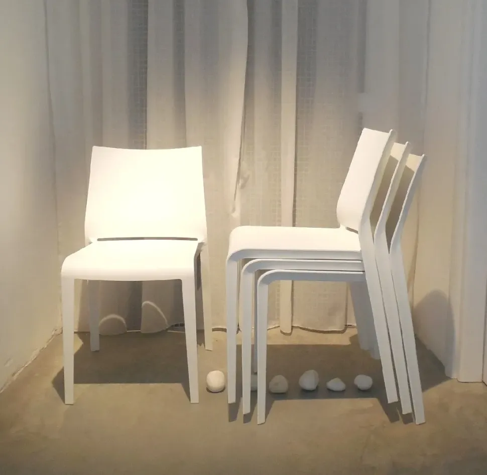 Sedia senza braccioli Sedieriga di Desalto a prezzo scontato