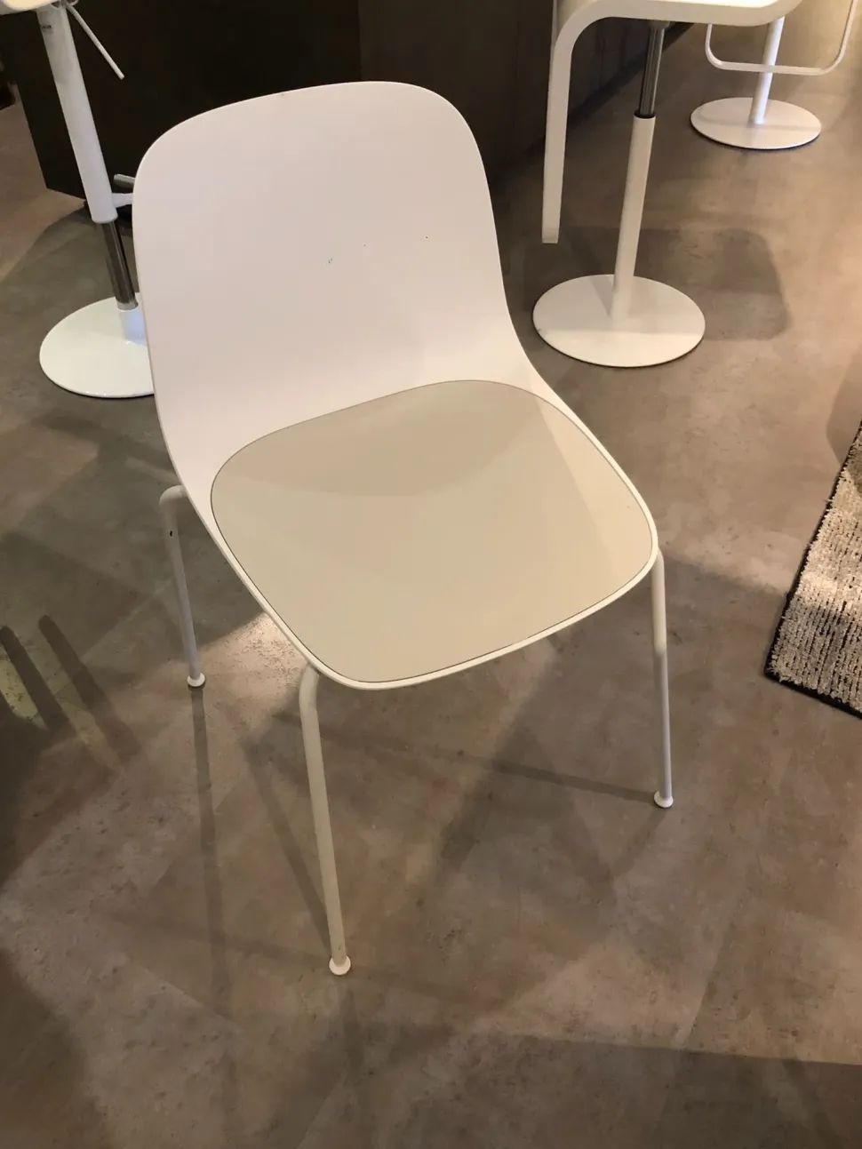 Sedia senza braccioli Seela Lapalma a prezzo ribassato