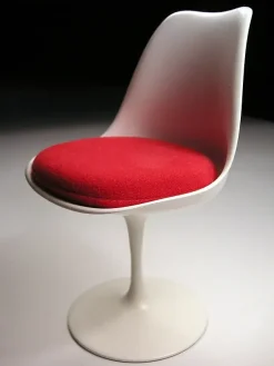 Sedia senza braccioli Tulip eero saarinen di Stark a prezzo scontato