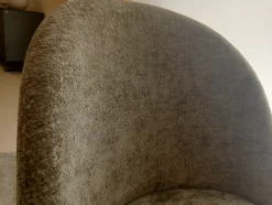 Sedia Tuka di Connubia: richiedi ora il prezzo