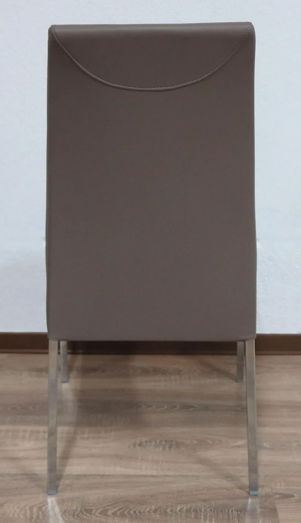 Sedia V942 elias Ingenia con un ribasso vantaggioso