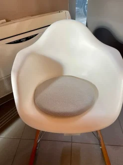Sedia Vitra eames plastic armchair rar Collezione esclusiva SCONTATA a PREZZI OUTLET