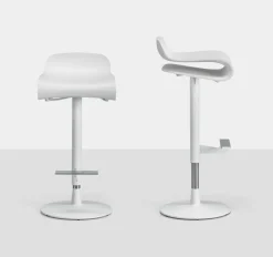 Sgabello Bcn Kristalia a slitta con sconto