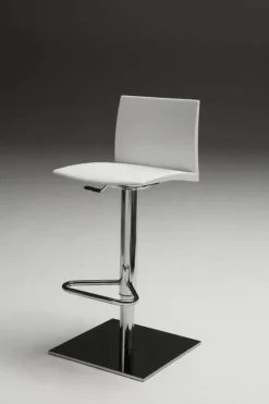 Sgabello Jungle Ozzio con base centrale in offerta