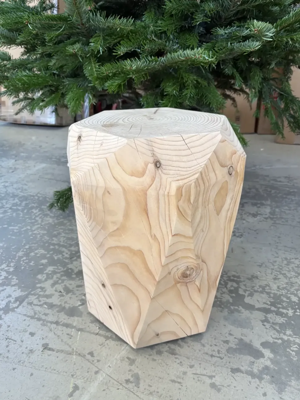 Sgabello modello Diamond Riva 1920 SCONTATO a PREZZI OUTLET