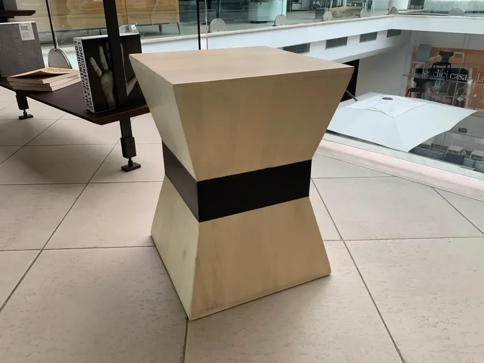 Sgabello modello Sgabello artigianale La forma SCONTATO a PREZZI OUTLET