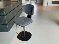 Sgabello Olos too  Bonaldo con base centrale convenienti