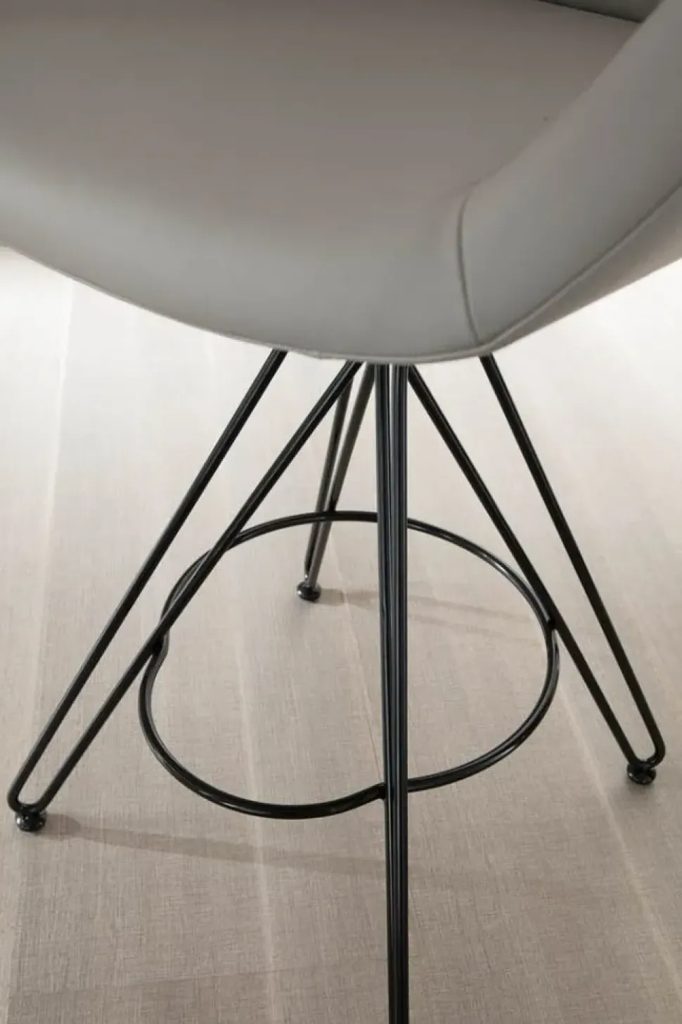 Sgabello poltroncina Victor Ozzio a prezzo ribassato