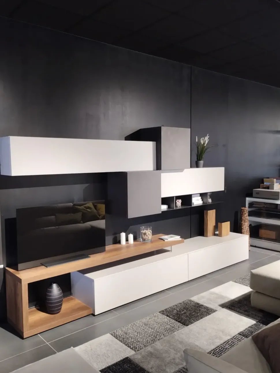 Soggiorno completo Atlante di Tomasella in stile design a prezzi outlet approfittane ora!