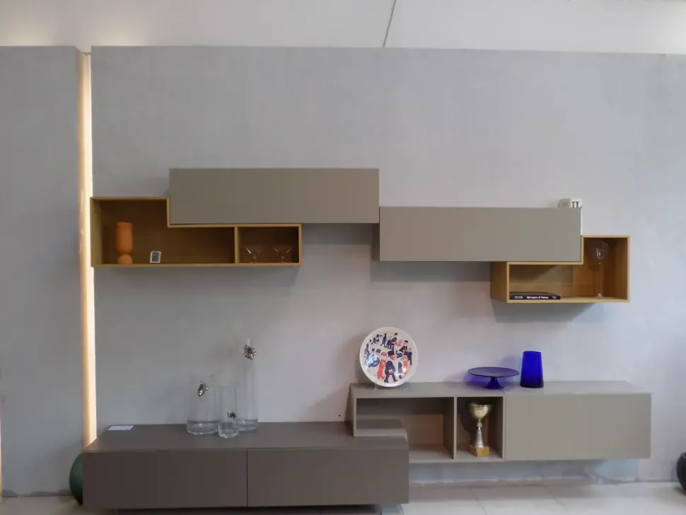 Soggiorno completo modello Parete attrezzata sangiacomo lampo di Sangiacomo a prezzo Outlet