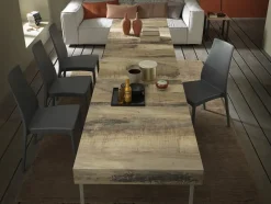 Tavolo Assist Altacom in legno rettangolare, allungabile e dal design moderno.