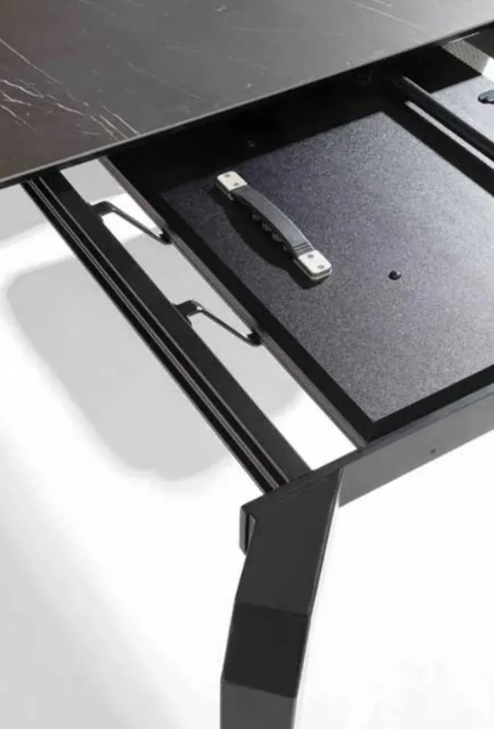 Tavolo Atlante * di La seggiola scontato del 30%