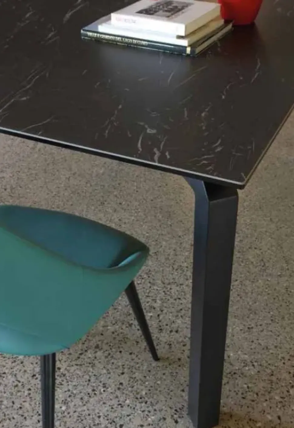 Tavolo Atlante * di La seggiola scontato del 30%