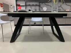 Tavolo Barret Stones a prezzo ribassato