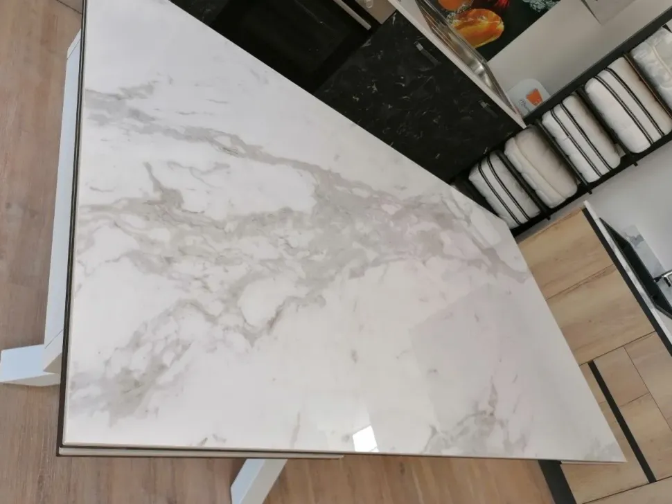 Tavolo Ceramica1 di Stones scontato del 47%