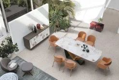 Tavolo con piano in altri materiali sagomato di Target point a PREZZO OUTLET