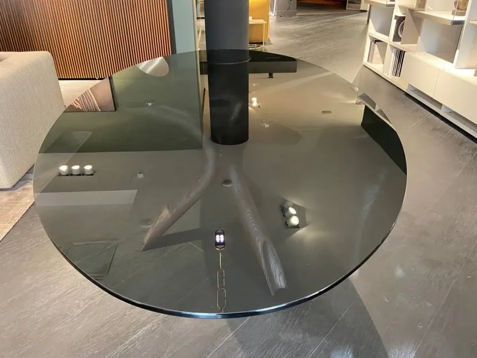 Tavolo con piano in vetro ellittico di Colico a PREZZO OUTLET