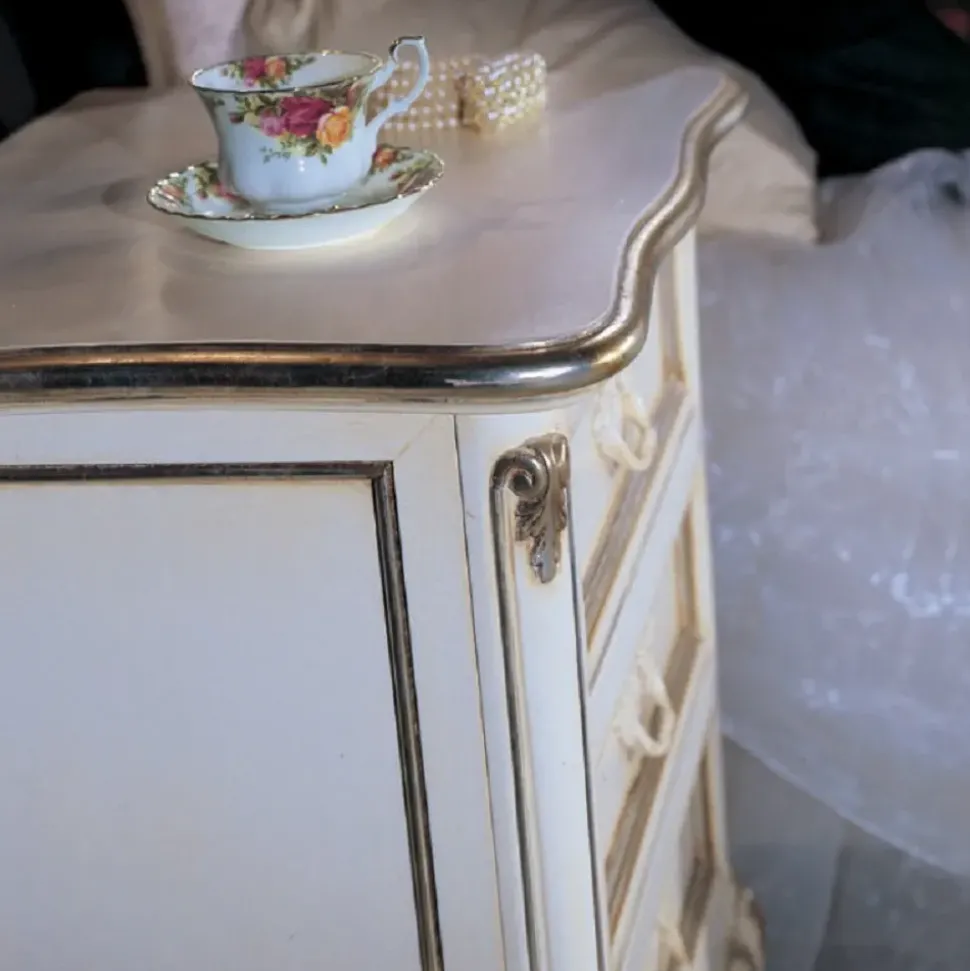 Tavolo consolle modello Modello louvre Artigianale in Offerta Outlet