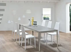 Tavolo Dom Ingenia a prezzo ribassato