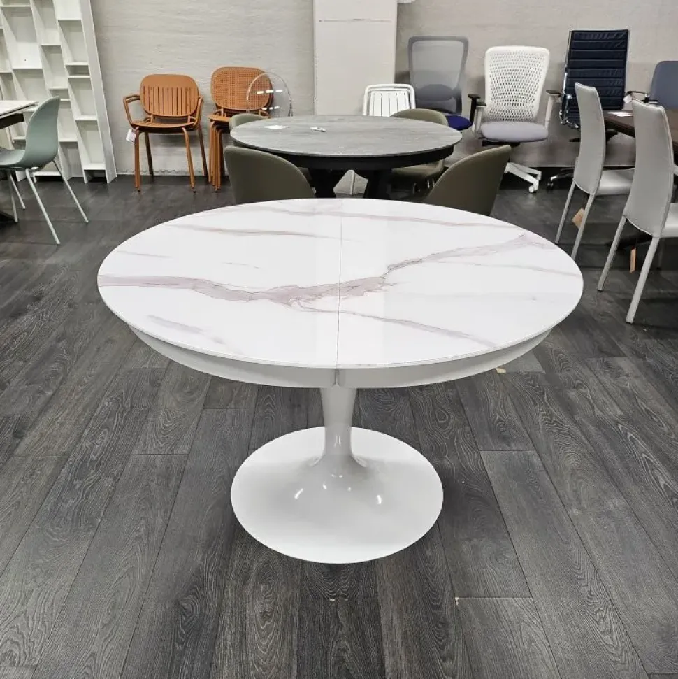 Tavolo Eclipse Ozzio in vetro Allungabile scontato 43%