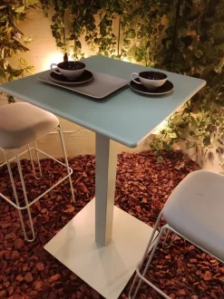 Tavolo fisso in metallo SCONTATO