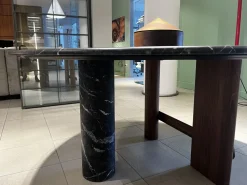 Tavolo fisso Sengu table 559 di Cassina a prezzo riservato