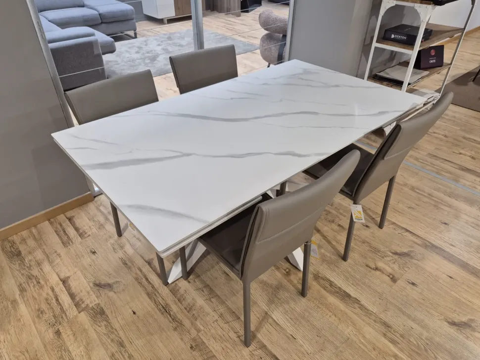 Tavolo in ceramica rettangolare Bilbao Artigianale in offerta outlet