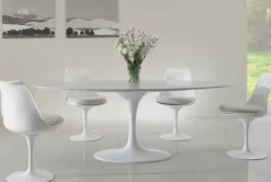 Tavolo in laccato ellittico Saarinen laccato bianco Sigerico in offerta outlet