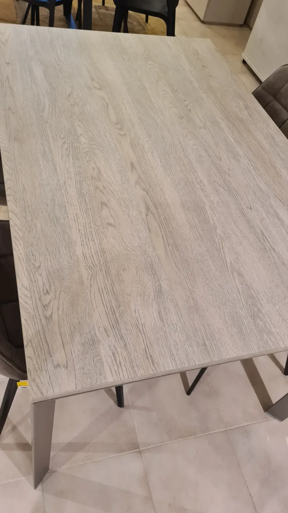 Tavolo in laminato rettangolare Tavolo + sedie Artigianale in offerta outlet