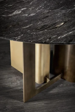 Tavolo in offerta outlet modello Mirage di Cantori