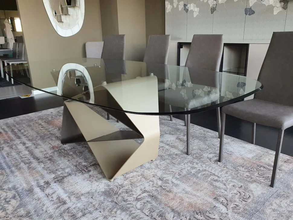 Tavolo in vetro ellittico Gem Ozzio a prezzo ribassato