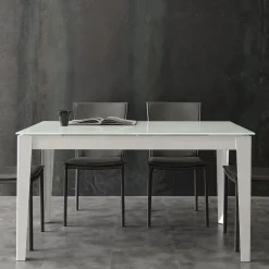 Tavolo in vetro rettangolare Long way * La seggiola in offerta outlet