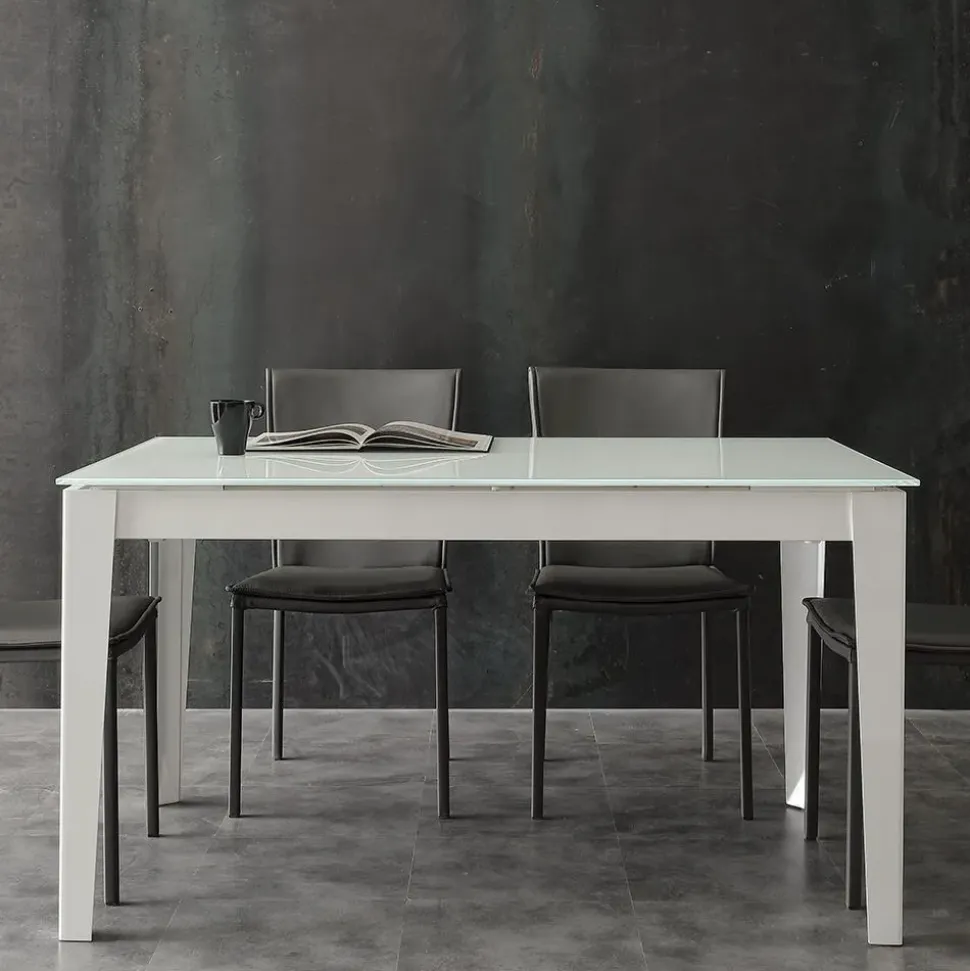 Tavolo in vetro rettangolare Long way * La seggiola in offerta outlet